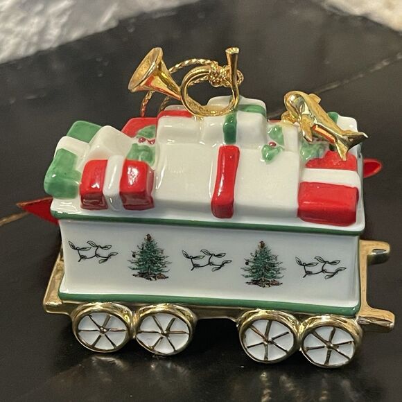 Vintage Spode Christmas Tree 2002 Baggage Car Train Christmas Ornament - Picture 3 of 7